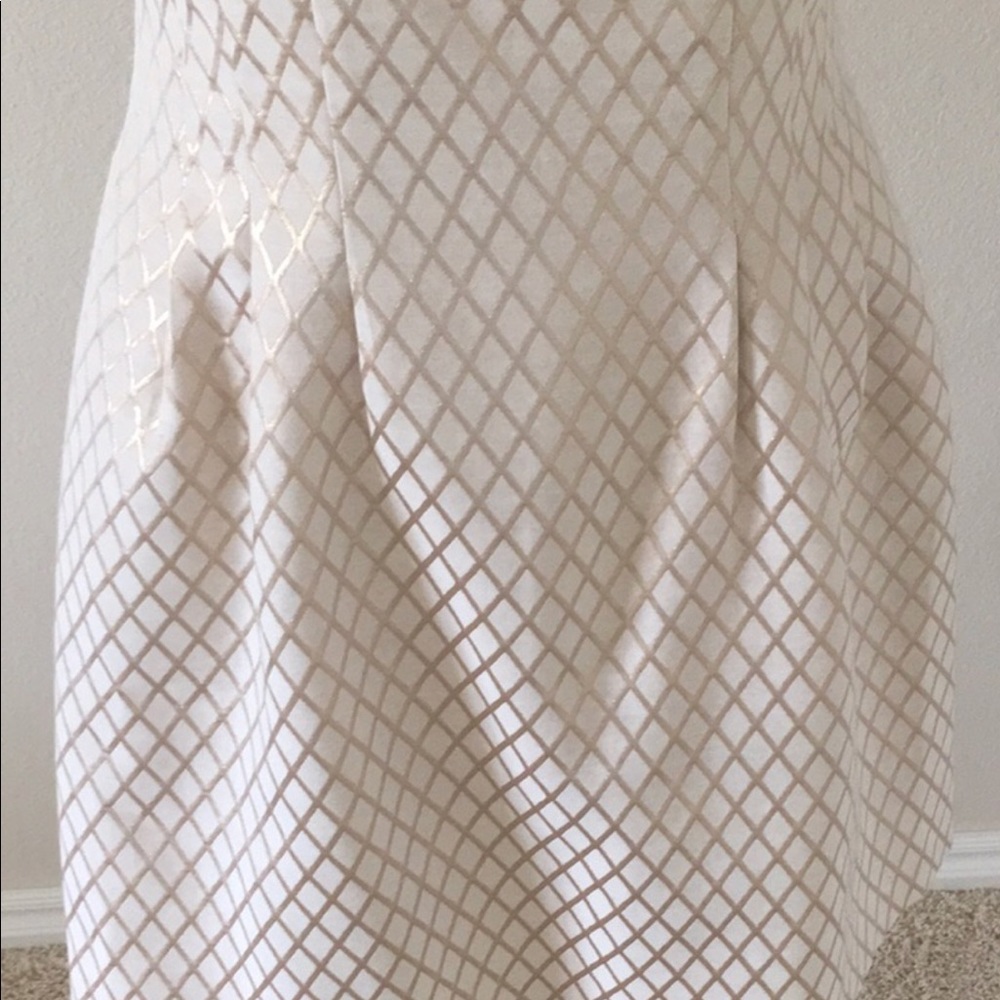White House Black Market Gold/Cream Dress - Picture 4 of 5